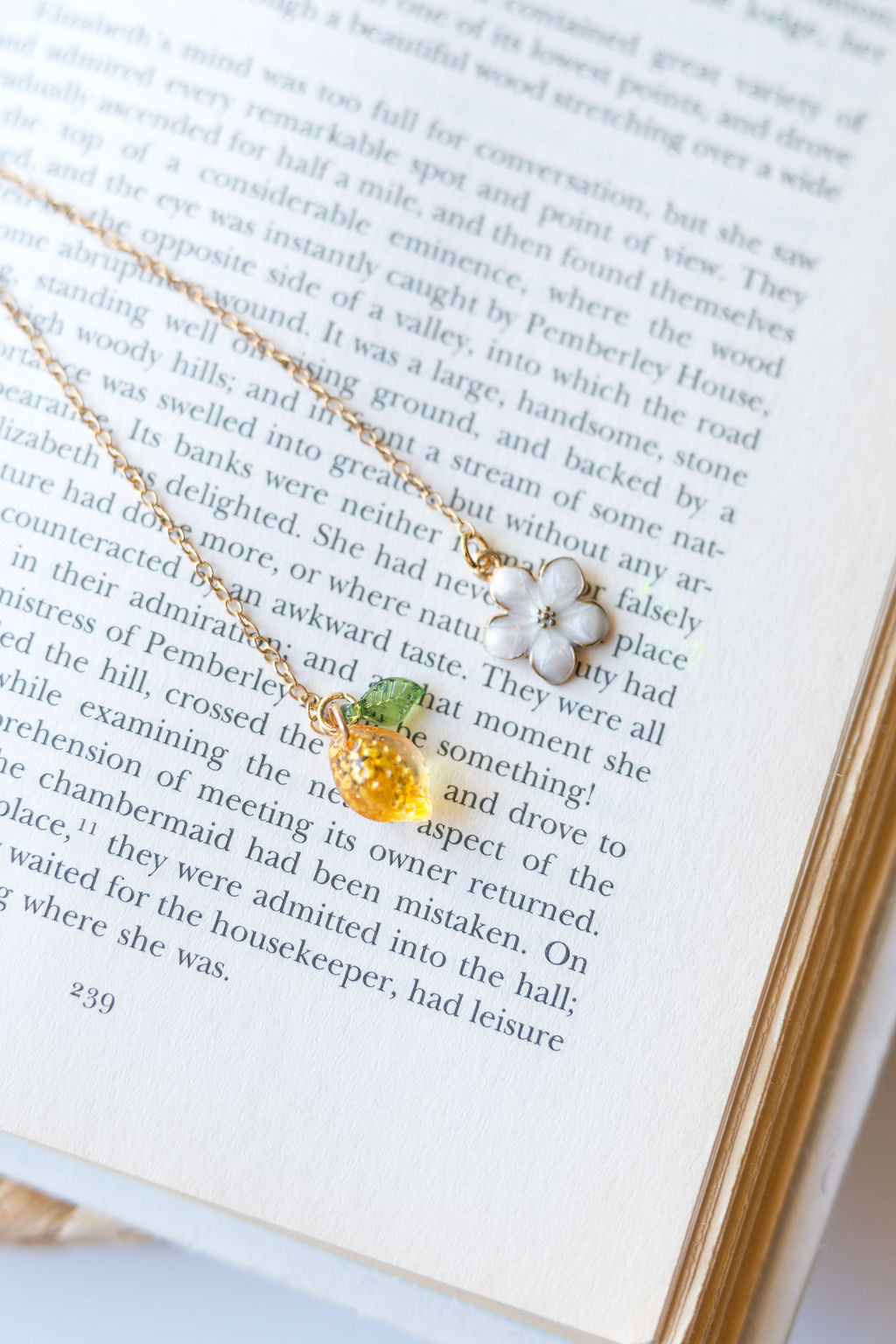 Lemon Blossom Chain Bookmark