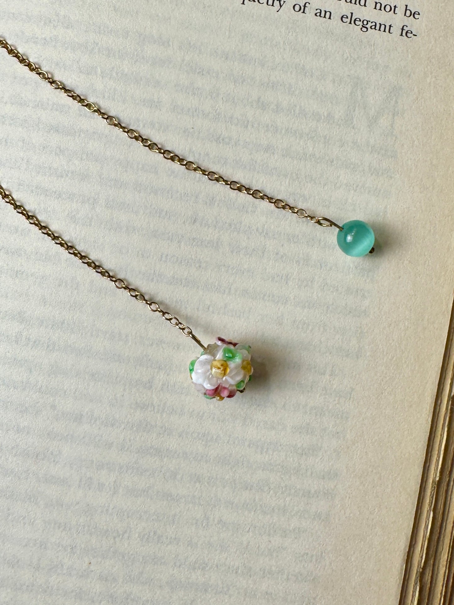 Flower Bouquet Chain Bookmark