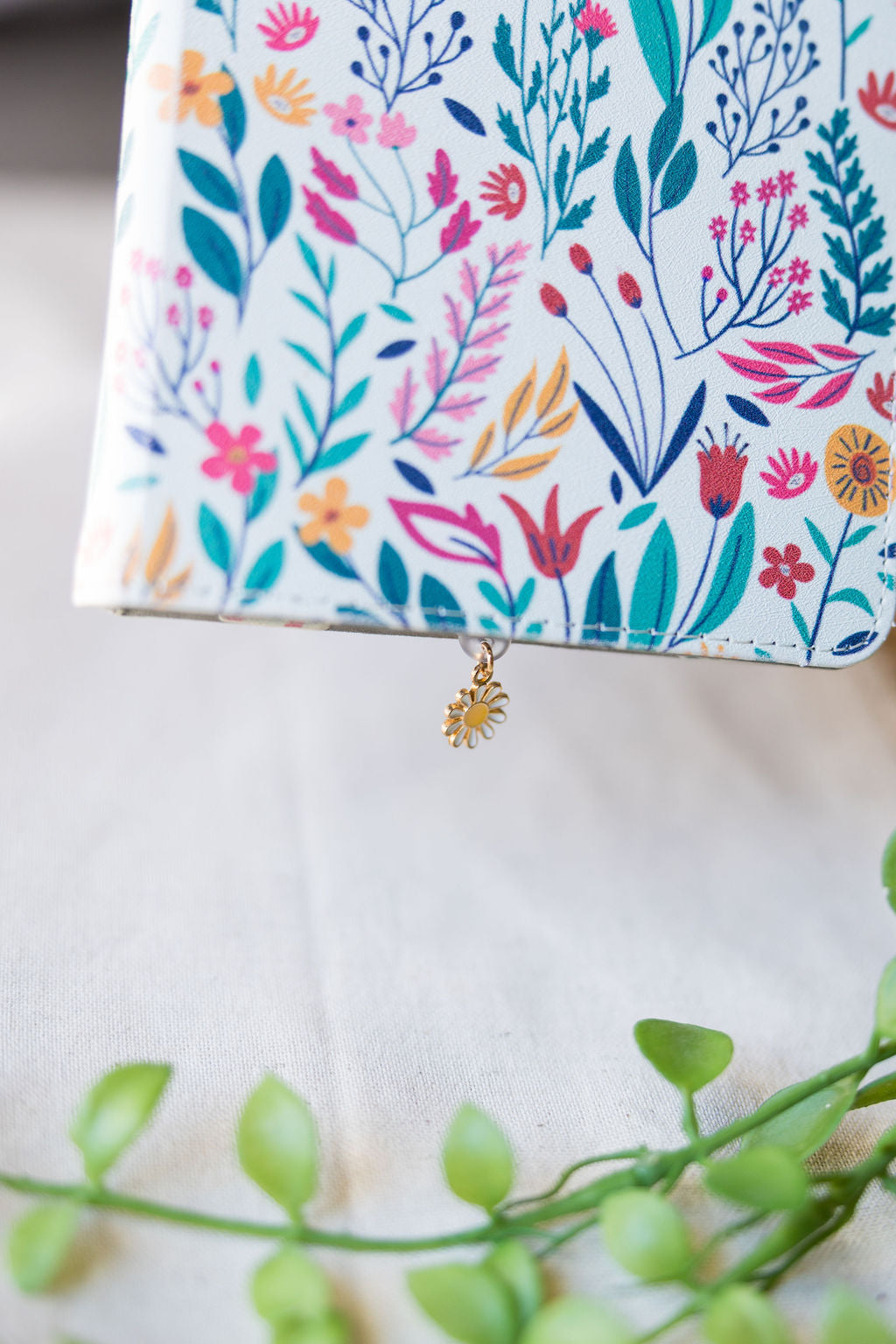 Daisy USBC Charm