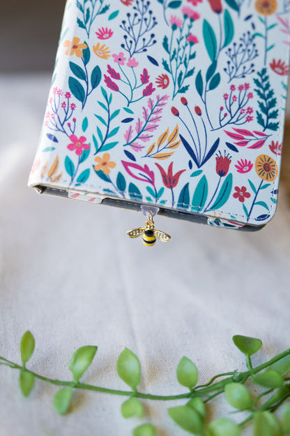 Bumble Bee USBC Charm