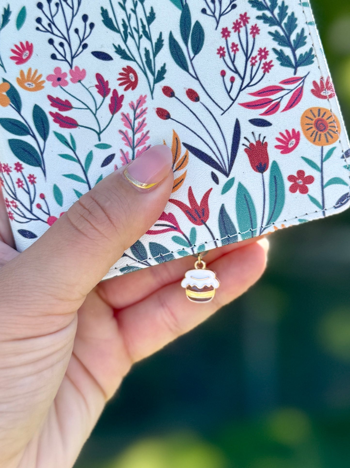 Hunny Pot USBC Charm